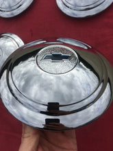Load image into Gallery viewer, 1936 Chevrolet Standard Artillery wheel NORS Set of 5 Hubcaps