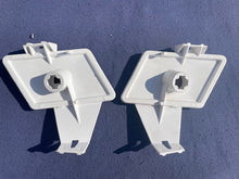 Load image into Gallery viewer, 1970 Chevrolet Bel Air, Biscayne, Caprice, Impala NOS Front Bumper/Fender Amber Side Marker Pair #917091 / 917092 / 917653 / 917654