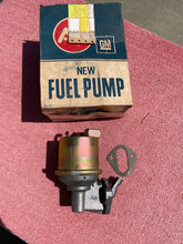 Load image into Gallery viewer, 1971-1973 Chevrolet Impala Chevelle V8 350 400 NOS Fuel Pump #6471181 AC 41217
