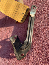 Load image into Gallery viewer, 1965-1968 Chevrolet Corvette C2 C3 NOS Alternator Bracket Brace #3846565