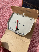 Load image into Gallery viewer, 1941 Chevrolet Special Master DeLuxe NOS Oil Pressure Gauge #1506181