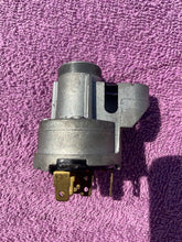 Load image into Gallery viewer, 1959 Chevrolet Impala Biscayne Bel Air El Camino NOS Delco Remy Ignition Switch #1116562