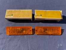 Load image into Gallery viewer, 1968 Chevrolet Bel Air Biscayne Impala Caprice NOS Amber Park Light Lens Pair #5960367 / 5960368