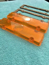 Load image into Gallery viewer, 1961 Chevrolet Impala Biscayne NEW AMBER Park Light Lamp Turn Signal Lens Pair w/ Gaskets (repl. OEM #5951966)
