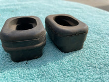 Load image into Gallery viewer, 1952-1954 Chevrolet 150, 210, Bel Air NOS Front Lower Engine Motor Mounts PAIR  #3700332