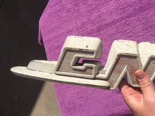 Load image into Gallery viewer, 1955 - 1959 GMC Pickup Suburban Panel XLNT USED Hood Emblem