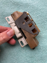 Load image into Gallery viewer, 1969-1973 Chevrolet Camaro Corvette C3 NOS Delco Ignition Switch TILT COLUMN #1990096 / D-1423A