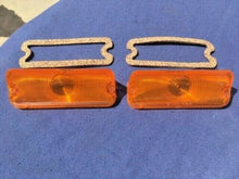 Load image into Gallery viewer, 1964 Chevrolet Impala Biscayne SS NEW AMBER Park Light Lamp Lens Pair w/ Gaskets (repl. OEM #5954968