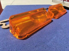 Load image into Gallery viewer, 1964 Chevrolet Impala Biscayne SS NEW AMBER Park Light Lamp Lens Pair w/ Gaskets (repl. OEM #5954968