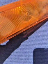 Load image into Gallery viewer, 1964 Chevrolet Impala Biscayne SS NEW AMBER Park Light Lamp Lens Pair w/ Gaskets (repl. OEM #5954968
