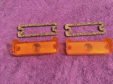 Load image into Gallery viewer, 1966 Chevrolet Impala Caprice SS NEW AMBER Park Light Lamp Lens Pair Gaskets (repl. OEM #5957569)