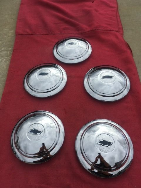 1936 Chevrolet Standard Artillery wheel NORS Set of 5 Hubcaps