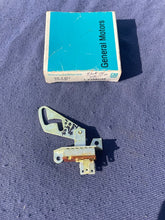 Load image into Gallery viewer, 1967 1968 1969 Chevrolet Impala Camaro Biscayne Camaro Chevelle NOS Heater Control Switch #3885148
