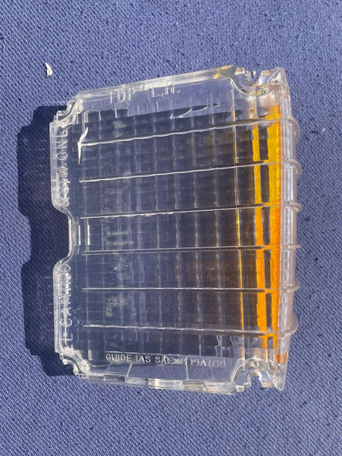1972 El Camino + Chevelle Wagon NOS LH Turn Light Lamp Lens #5965687 (CRACKED)