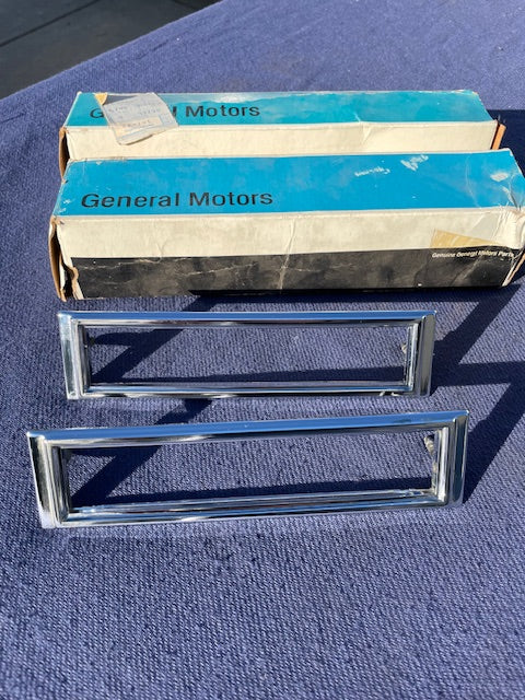 1970-1974 Chevrolet II 2 Nova NOS Front Fender Side Marker Bezel Pair  #3962933