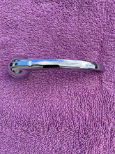 Load image into Gallery viewer, 1939-1948 Chevrolet Chevy Car NORS Inside Chrome Door Handle (1) w/ clip (repl. OEM #4102254)
