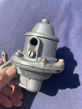 Load image into Gallery viewer, 1934 Chevrolet Standard Master Pickup Truck REBUILT/USED? Fuel Pump R-20 OEM#1521450
