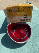Load image into Gallery viewer, 1971 Chevrolet Chevelle Malibu SS NOS LH Tail Light Lens #5963425
