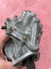 Load image into Gallery viewer, 1952 1953 1954 Chevrolet 150, 210, Bel Air NOS Dual Vacuum Fuel Pump #5592675 AC Type 9797
