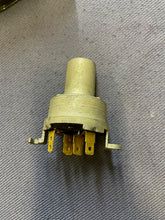 Load image into Gallery viewer, 1958 Chevrolet Impala Biscayne Bel Air Delray NOS Delco Remy Ignition Switch #1116544

