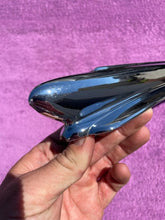 Load image into Gallery viewer, 1947 1948 Chevrolet Stylemaster Fleetmaster Fleetline NOS Standard Hood Ornament #3684376
