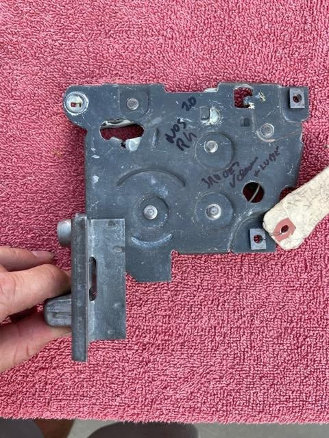 1949 - 1954 Chevrolet NOS Right Front Door Latch Assembly (OEM #4560814 / 4643359 / 4244839 / 4626155) **(Price includes $75 refundable core charge)