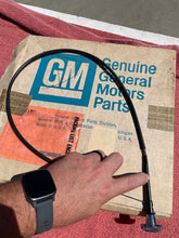 Load image into Gallery viewer, 1969-1970 Chevrolet Chevelle + Chevy II NOS Dash O/S Cowl Air Duct Vent Cable + Knob #7735914
