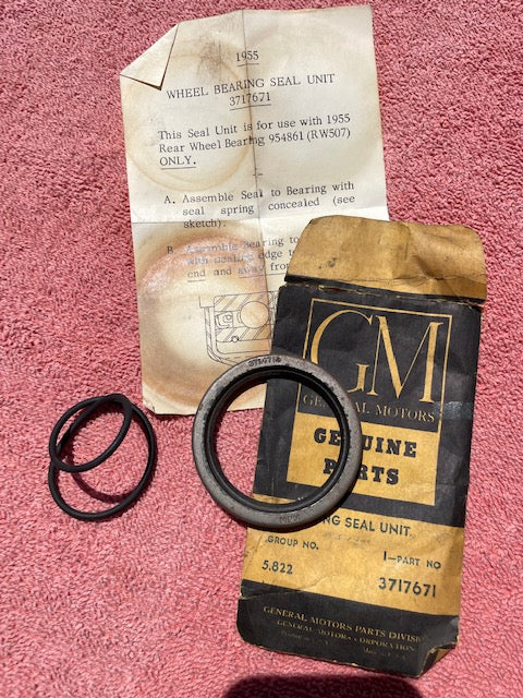 1955-1956 Chevrolet 150 210 Bel Air Corvette C1 NOS Rear Axle Bearing Seal Kit #3717671 (for RW507)