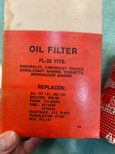 Load image into Gallery viewer, 1958-1967 Chevrolet Car and Truck V-8 NOS Oil Filter FL-22 (OEM #5574540 / 5576054 / PF-141)
