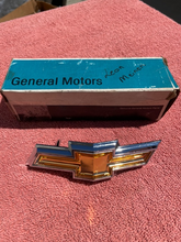 Load image into Gallery viewer, 1974 Chevrolet Impala &amp; Bel Air NOS Bowtie Grille Emblem #6260819
