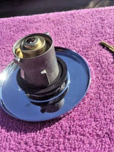 Load image into Gallery viewer, 1974 1975 Chevrolet Vega Monza NOS Accessory Locking Gas Cap w/ Keys #994631 / 995213
