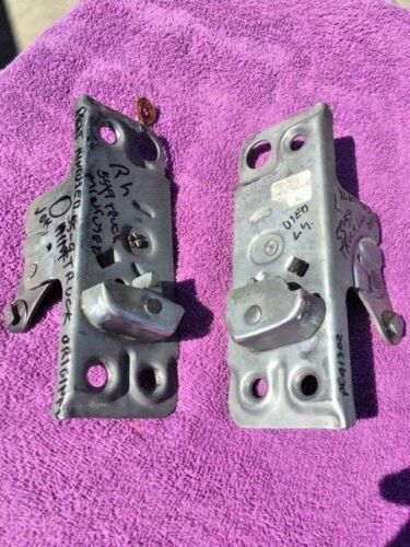 1955-1959 Chevrolet GMC Pickup Truck Suburban XLNT USED Door Lock Latch Pair #3736703 / 3736704