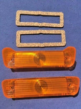 Load image into Gallery viewer, 1967 Chevrolet Impala Caprice SS NEW AMBER Park Light Lamp Lens Pair w/ Gaskets (repl. OEM #5958804)
